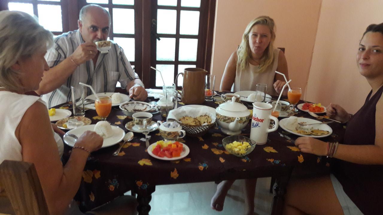 Apple Sara Home Stay Kandy Ngoại thất bức ảnh