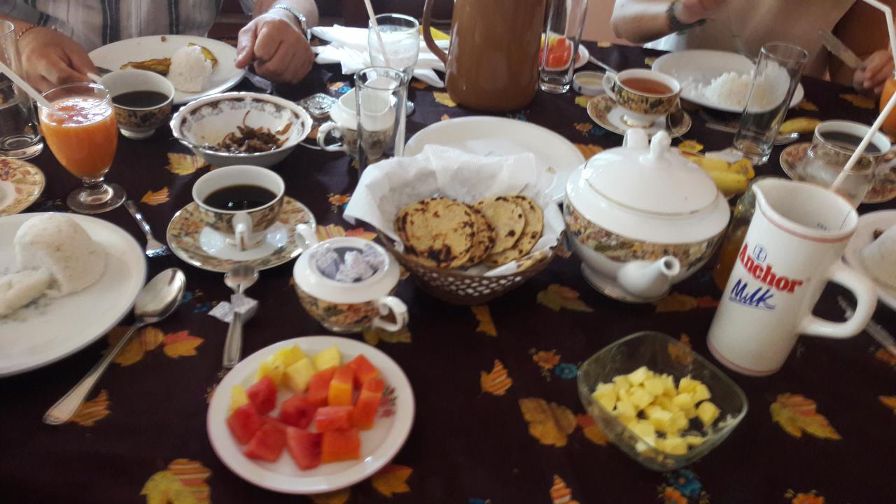 Apple Sara Home Stay Kandy Ngoại thất bức ảnh